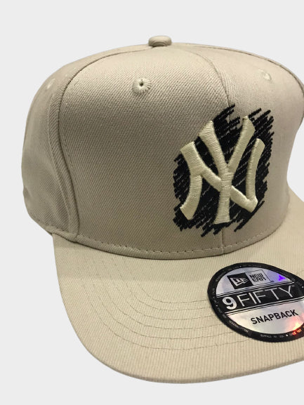 Men Beige MLB Scatter NY Yankees Cap